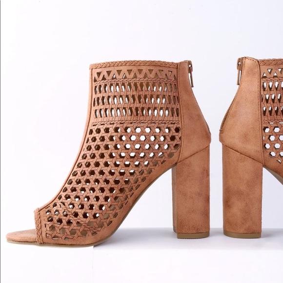 NEW Braided Laser Cut Peep Toe Sock Bootie - Picture 3 of 4